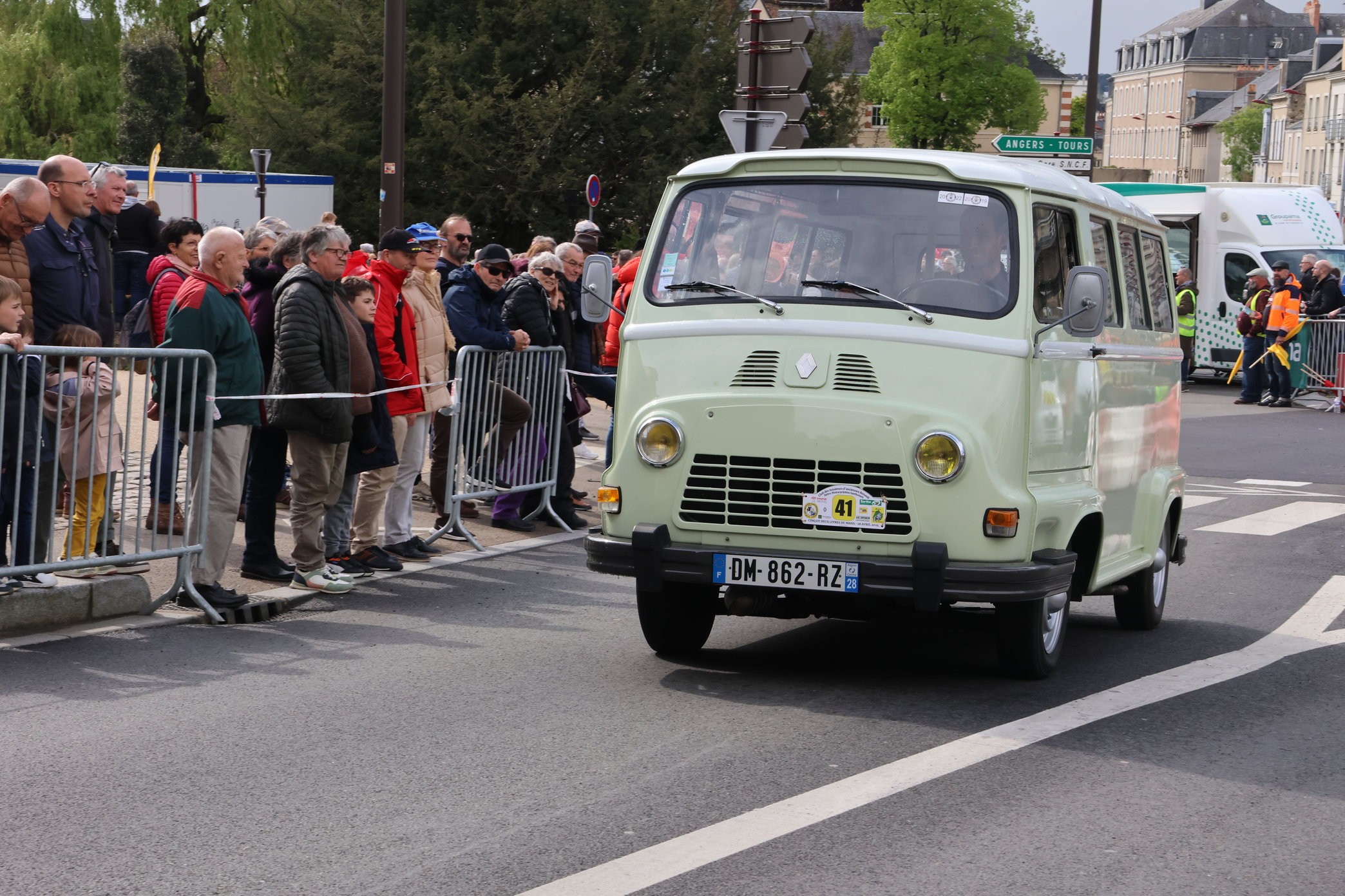 0g1a1816